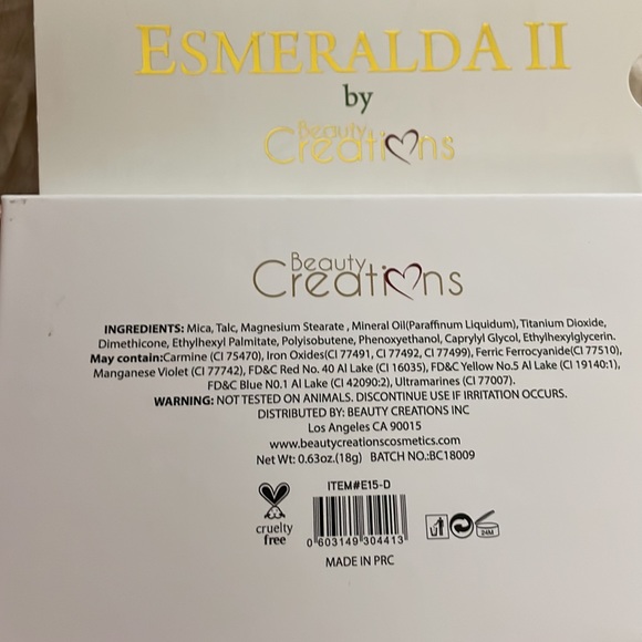 Esmeralda ll-by Beauty Creations Eyeshadow palette - Picture 5 of 6